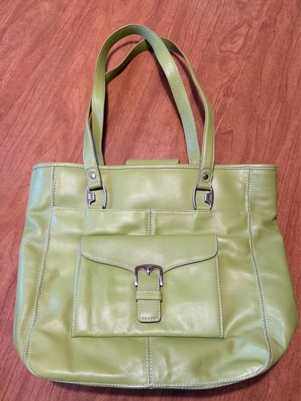 Jones New York- Green Cordosa Leather Purse and Wristlet -